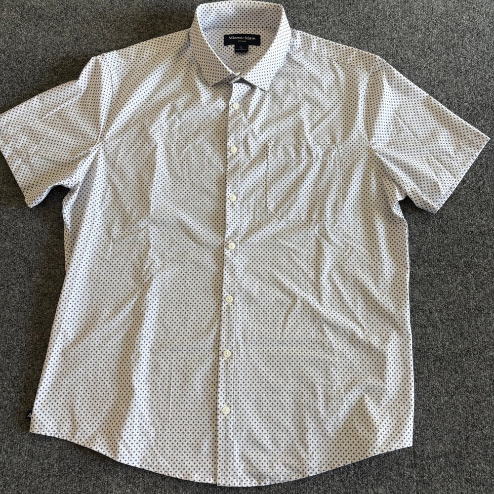 Mizzen+Main Leeward Trim Fit Short Sleeve Button Down Shirt XL White Blue Dot